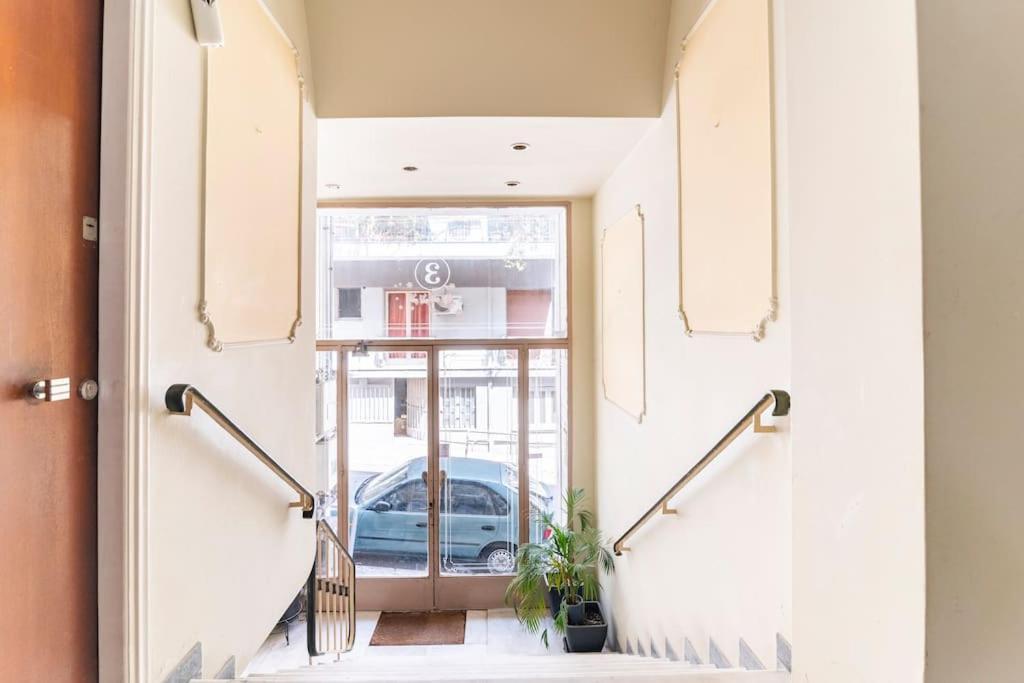 Under The Hill Apartment Athens Luaran gambar