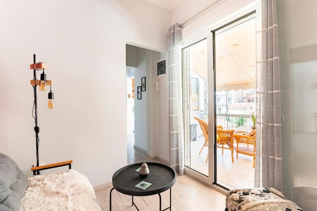 Under The Hill Apartment Athens Luaran gambar
